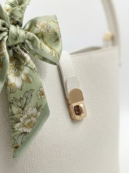 Sac Elmora, Blanc