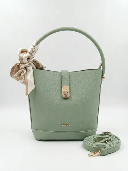 Sac Elmora, Vert
