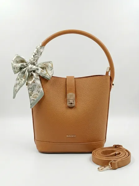 Sac Elmora, Caramel
