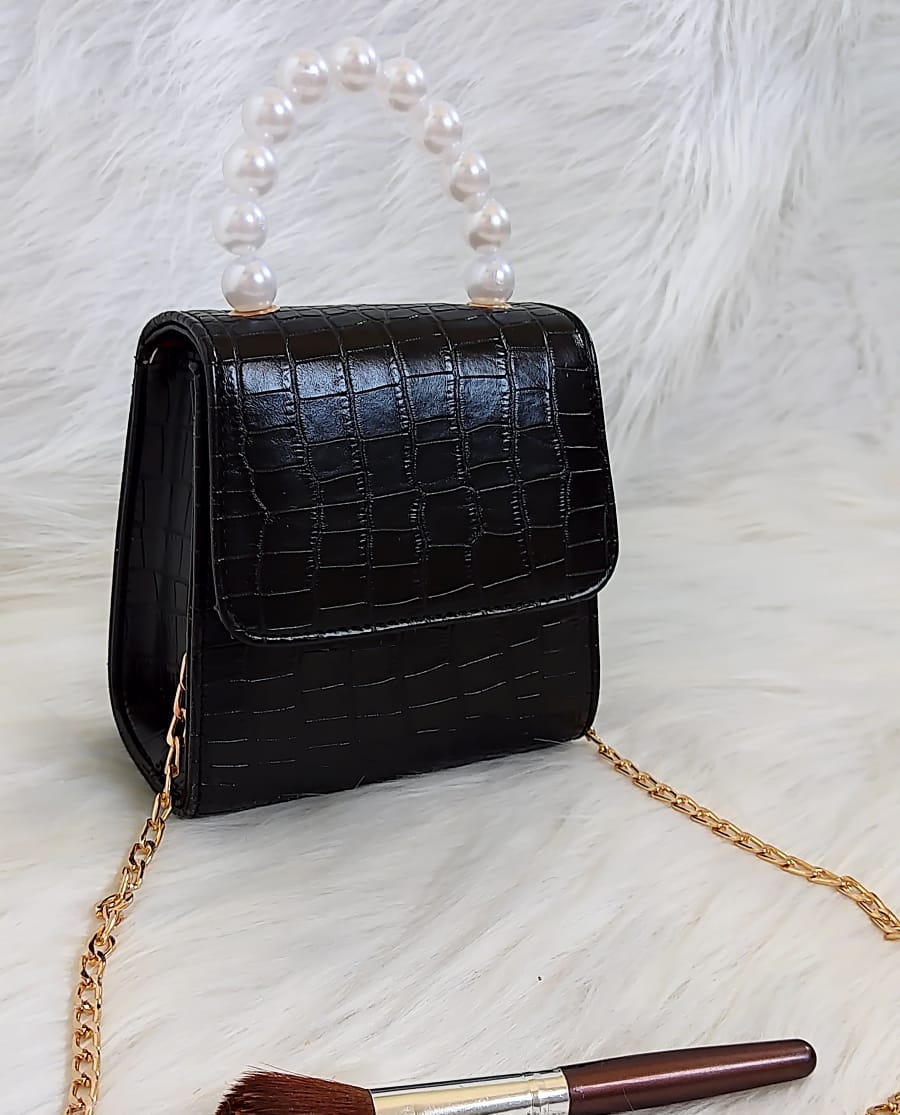 Sac Dina, Noir